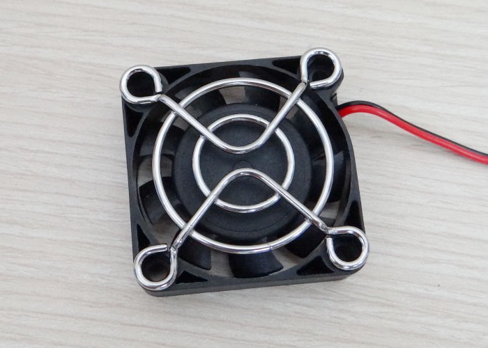 Fan Cover 40mm x 40mm Protective Metal Grille (สีเงิน)