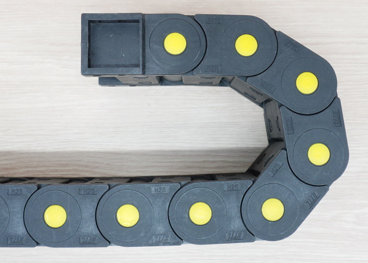 25 X 50 mm Cable Drag Chain R55mm ยาว 1M และ End Connectors (Fully-Enclosed)
