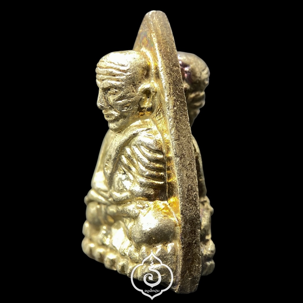 หลวงปู่ทวด พิมพ์เตารีดใหญ่ 2 หน้า กรรมการ ปี43 เนื้อนวะพรายเงิน สมเด็จพระสังฆราช วัดบวรนิเวศวิหาร (ตอก 4 โค้ด หน้า คอจุด ก้นลายเซ็นต์)