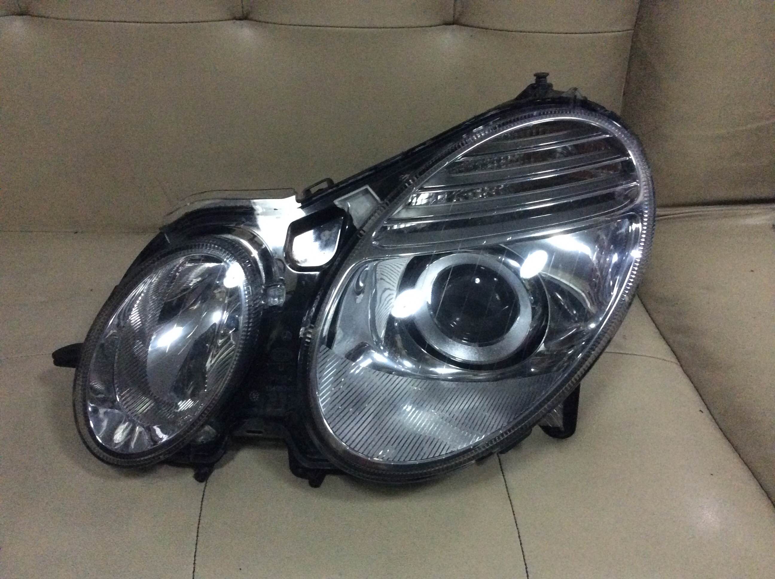 ไฟหน้า Benz w 211 เฟรซลิป xenon /ข้าง สวย หายาก