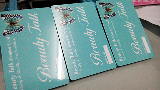 บัตรพลาสติก 0.7 บัตรพื้นผิวด้าน พิมพ์ออฟเซ็ท