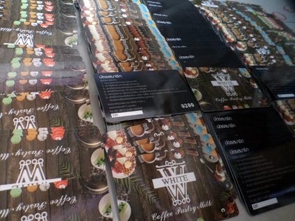 รับทำการ์ดที่ระลึก ผลิตการ์ดปฏิทิน พิมพ์บัตรนักสะสมการ์ด Pvc 0.3 ดัดโค้งงอได้