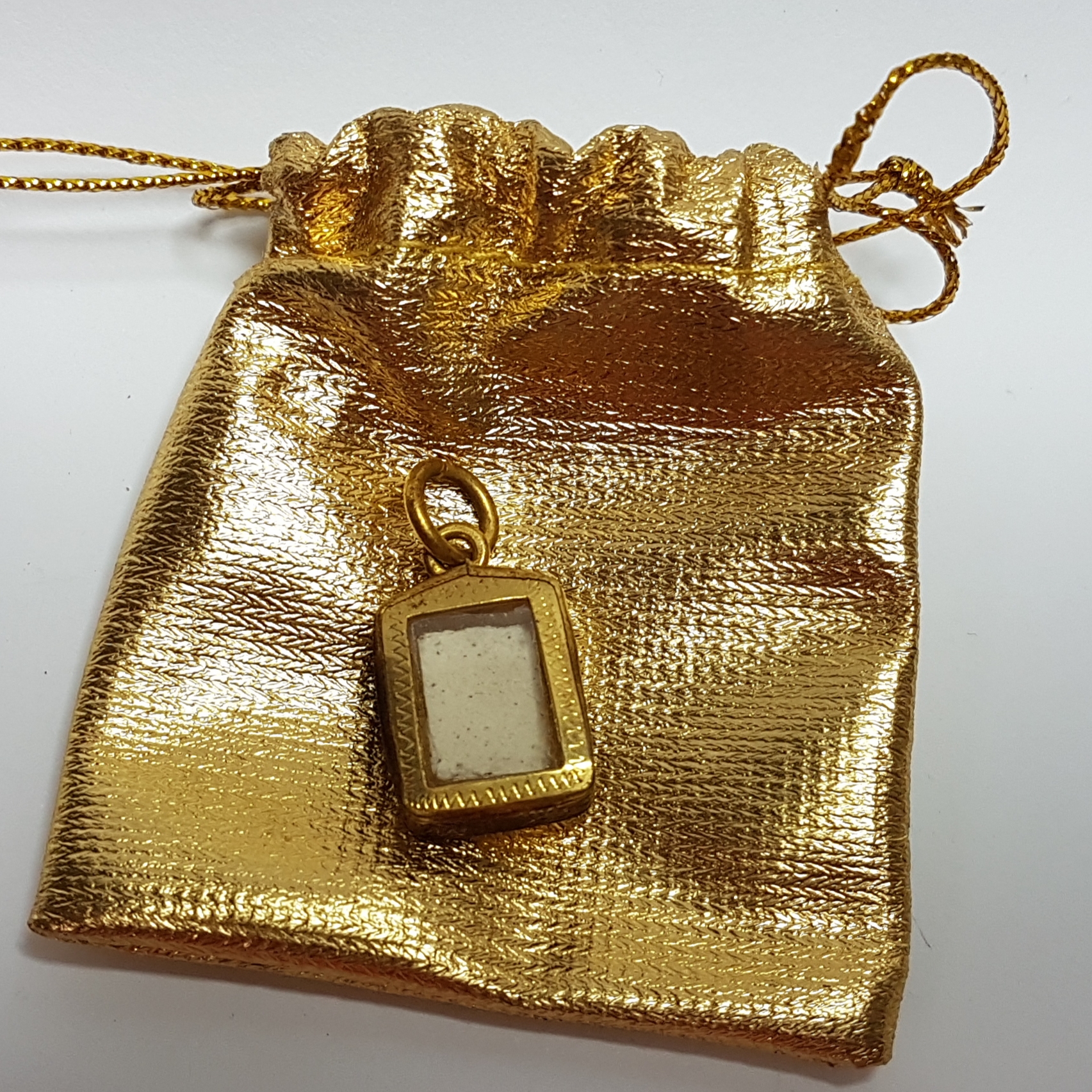 พระสมเด็จคะแนน หลวงปู่นาค ปี2500 วัดระฆังโฆสิตาราม กรุงเทพมหานคร (เลี่ยมกรอบไมครอนจากวัด)