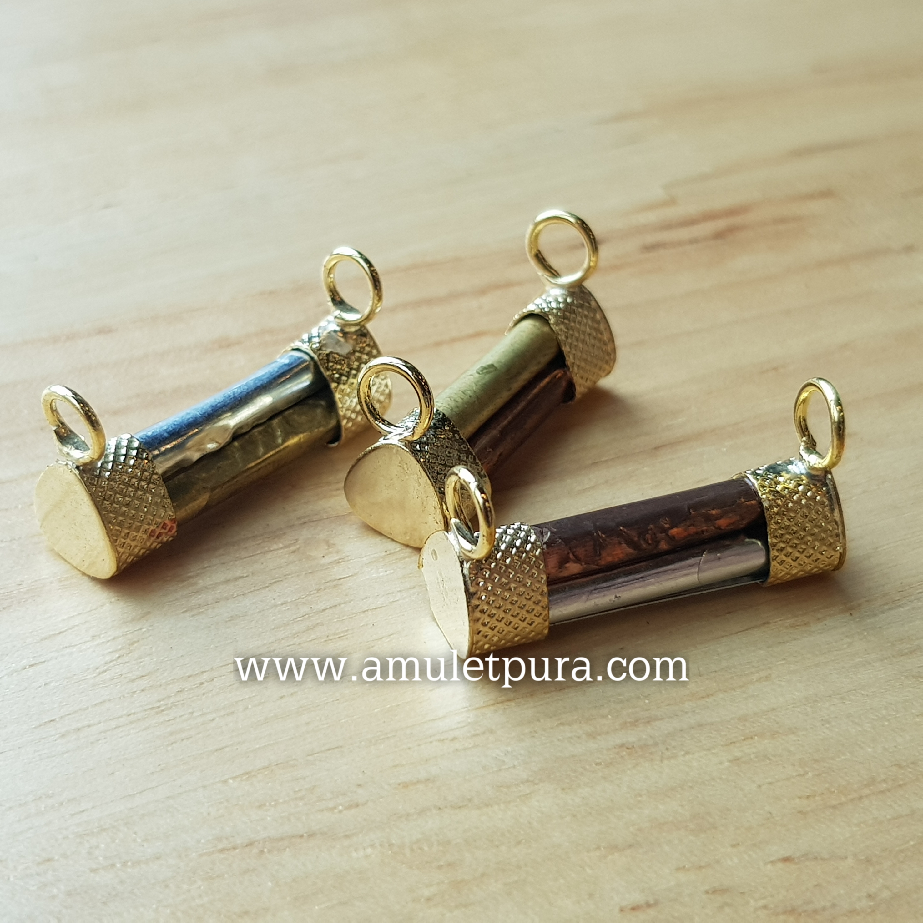 ตะกรุดสามกษัตริย์ รุ่นจิ๋ว ปี50 หลวงปู่แผ้ว วัดกำแพงแสน จ.นครปฐม