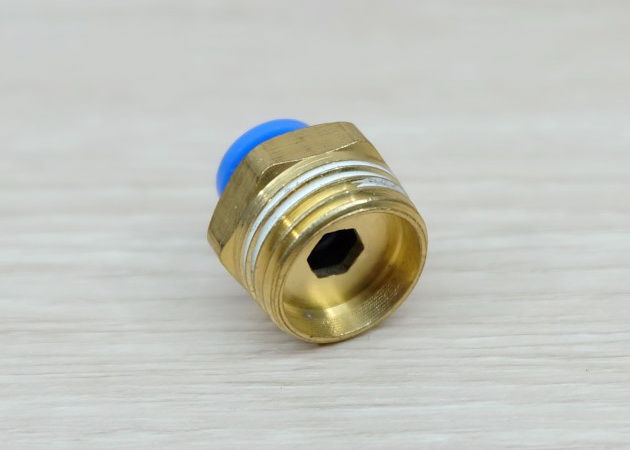 PC8-04: 8mm to 1/2BSP (20.5mm) Pneumatic Fittings Brass Quick Connectors