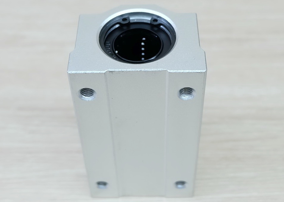 SCS20LUU Linear Ball Bearing Block 20mm