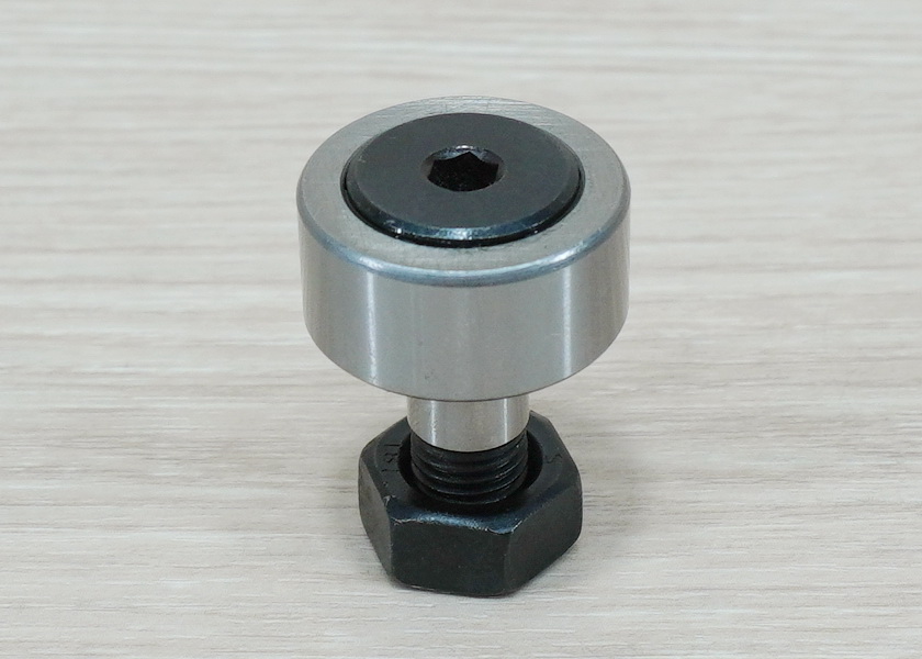 CF10-1/ KR26 Cam Follower Needle Roller Bearing M10x1.25mm