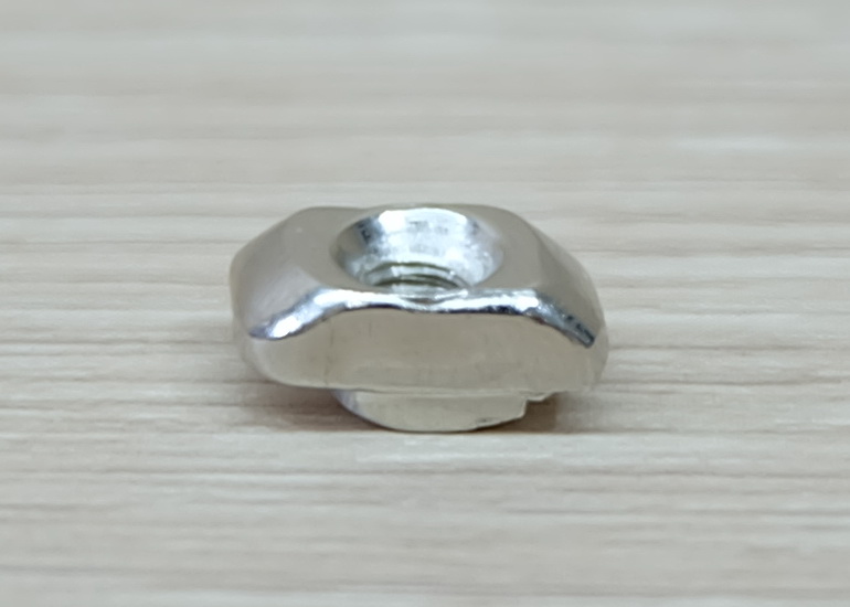 Free Nut M3 (20 ตัว/ชุด) สำหรับ Series 20 Alu Profile