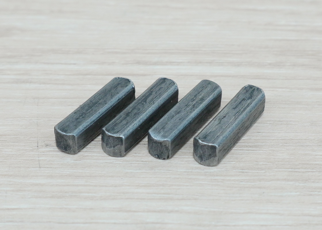 Flat Key Pin 5*5*20 Carbon Steel A-type Round Head Square (แพ็ค 4 ชิ้น)