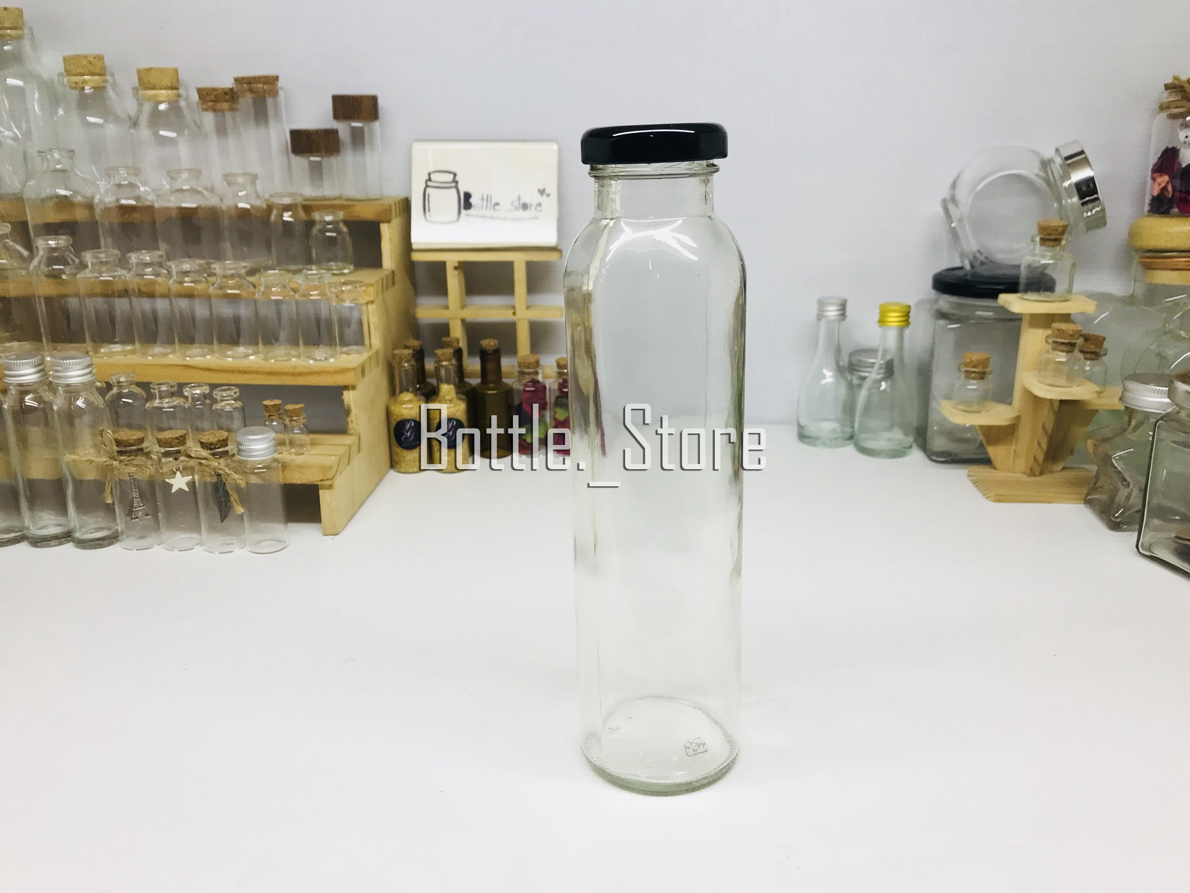 ขวดแก้ว น้ำผลไม้ทรงสูง 300ml ฝาเกลียวล็อคสีดำ