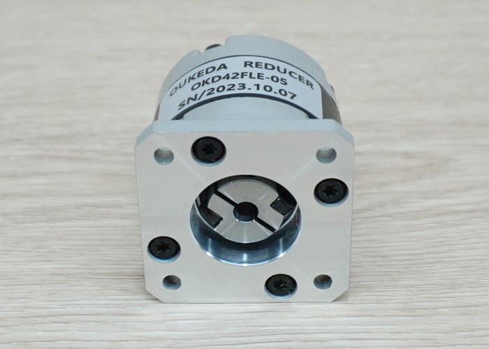 Precision Planetary Gearbox Ratio 5:1 NEMA17 Speed Reducer (Shaft: IN 5mm - OUT 8mm)