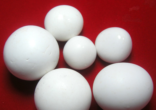 ไข่มุกกวมอิม เหล็กไหลสีขาว ธาตุกายสิทธิ์พลังเย็น(3 เม็ด 399 บาท)