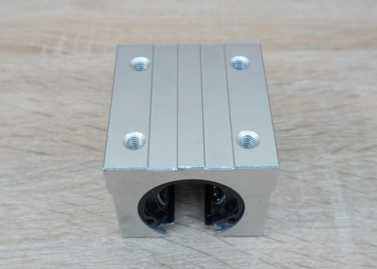 SBR25GA (ร่องเหล็ก ทนทานสูง) Steel Retainer - Aluminum Linear Ball Bearing Block