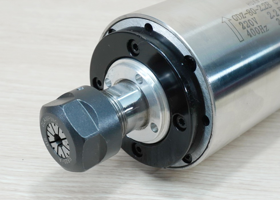 2.2 kw 220V ER20 Water Cooled Spindle Motor (3 Bearing) GDZ80-2.2B Ø80x213 mm