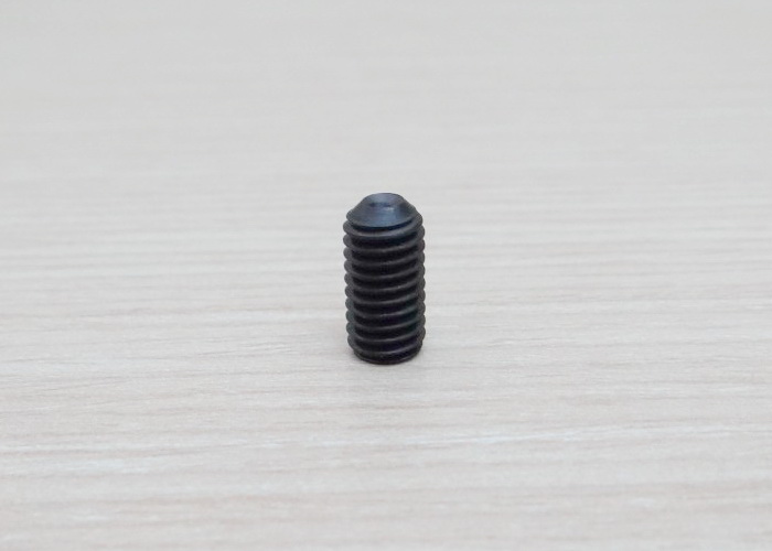 สกรูตัวหนอนดำ M6 ยาว 12mm (20ตัว/ถุง)