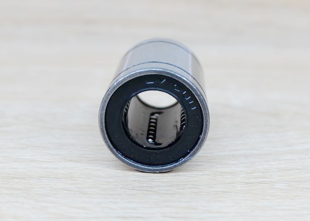 LM16UU (16x28x37mm) Linear Ball Bearing 16mm