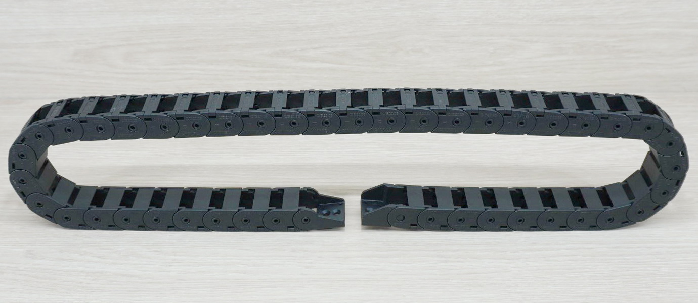 15 x 20 mm Cable Drag Chain R38mm ยาว 1M และ End Connectors (Bridge open outside)
