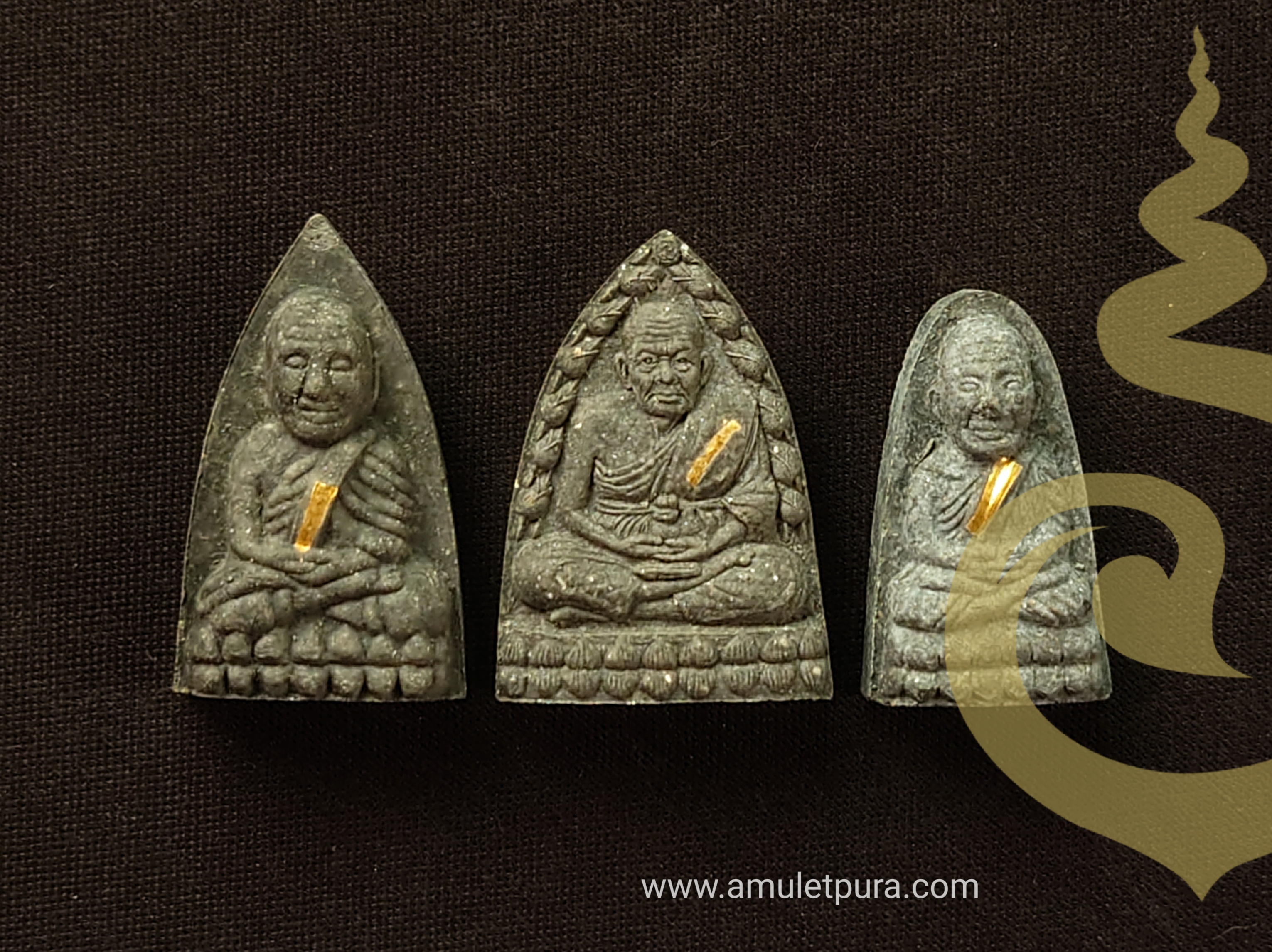 ชุดหลวงปู่ทวดตะกรุดทองคำ (เนื้อว่านผสมผงงาช้างแมมมอธ พิมพ์ซุ้มรูปเหมือน,พิมพ์ใหญ่,พิมพ์พระรอด)รุ่นพุทธคุณกุญชร ปี41 วัดช้างให้ จ.ปัตตานี จัดสร้างโดย มูลนิธิศรีรัตนโกสินทร์ (มีโค้ด หมายเลข 7729) พระอาจารย์นองปลุกเสก