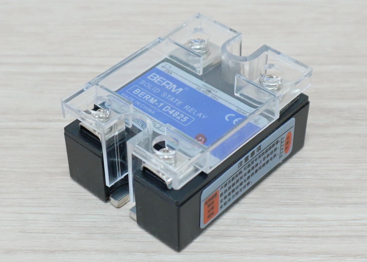 BERM-1 D4825 Solid State Relay, SSR 25A input 3-32VDC output 24-480VAC