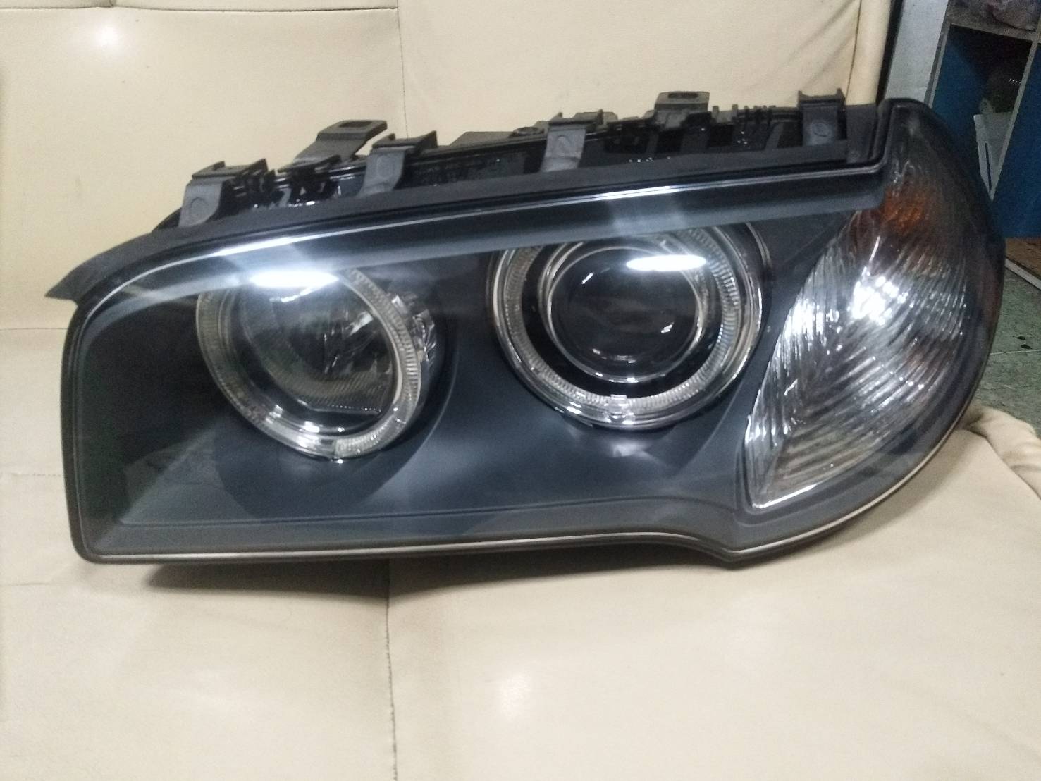 เสื้อไฟหน้า BMW X3 XENON L (ซ้าย)