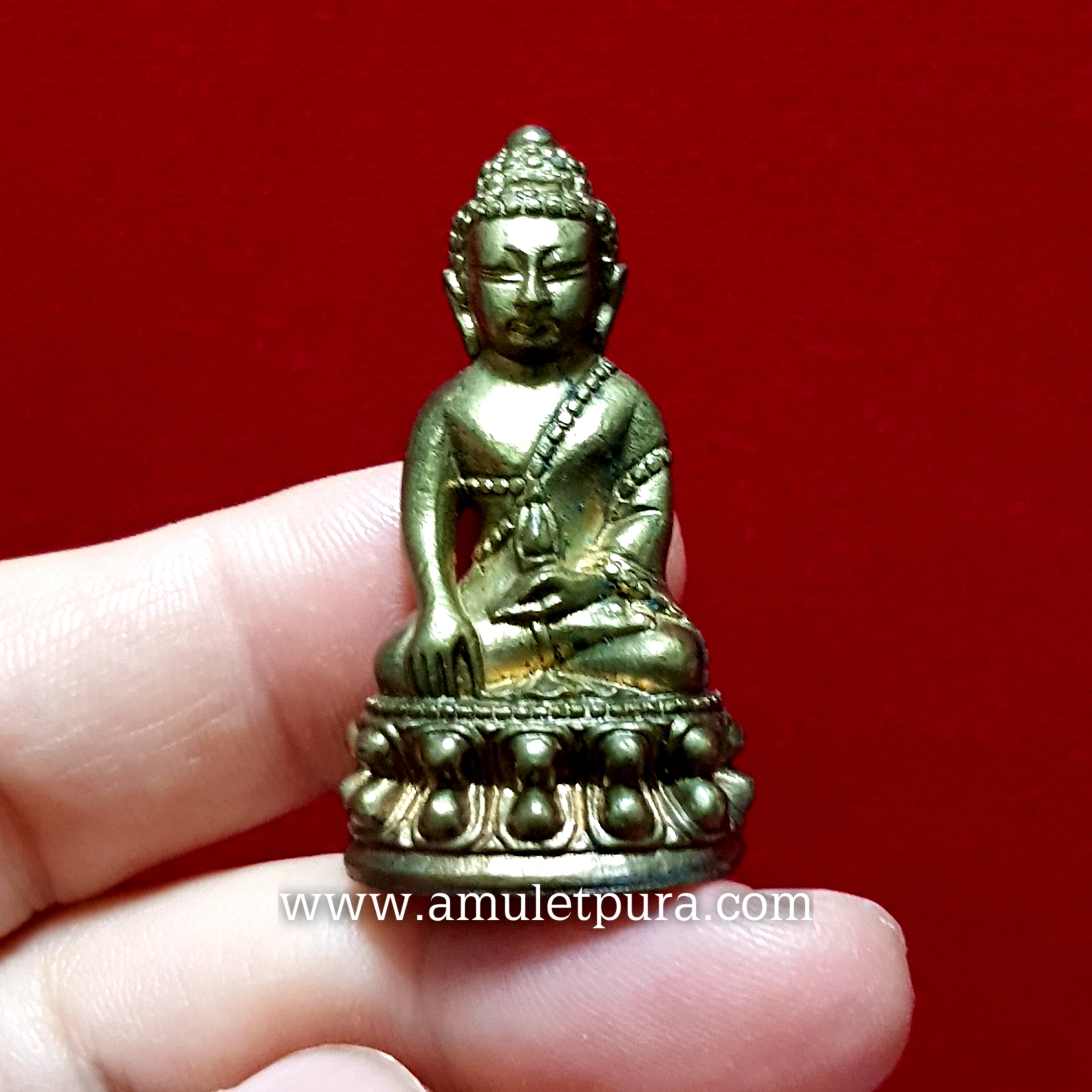 พระกริ่งมหาราช(เนื้อมหาชนวน ก้นทองแดง)ปี60 หลวงปู่ชัชวาลย์ วัดบ้านปูน จ.พระนครศรีอยุธยา(มีโค้ดใต้ฐาน หมายเลข118)