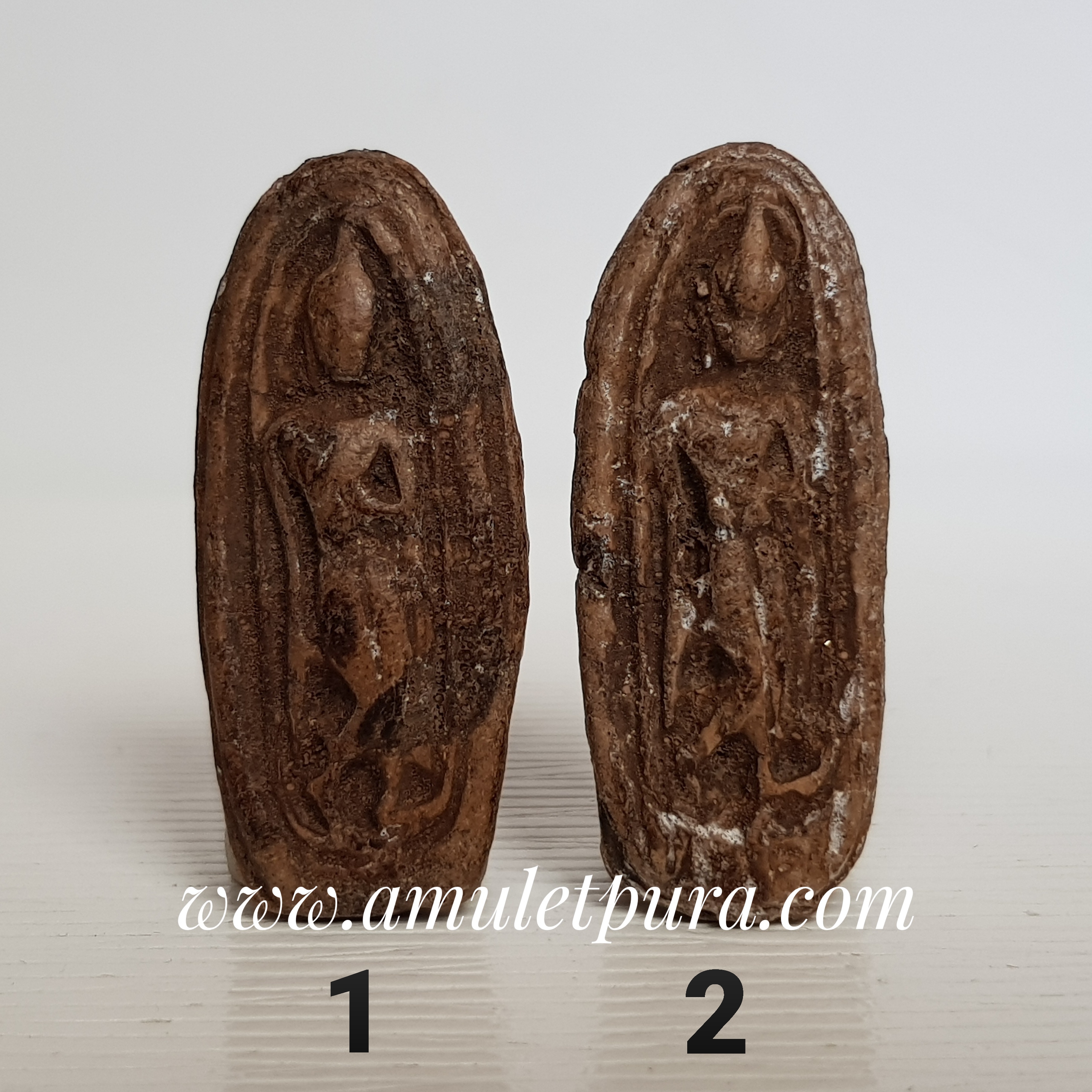 พระกำแพงลีลา เม็ดขนุน หลวงปู่ทิม วัดละหารไร่ จ.ระยอง(องค์ที่ 1)