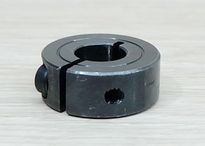 SCS 12x28x11 mm (IDxODxThickness) 45 Steel - Open type optical axis fixing ring