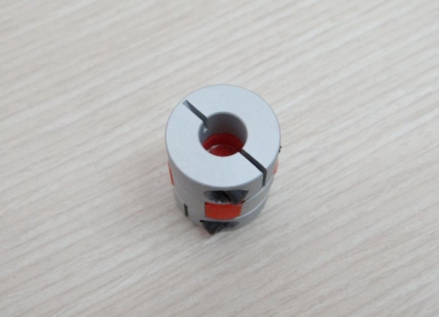 6.35 x 10 mm XB-Plum Flexible Shaft Coupling D20 L25