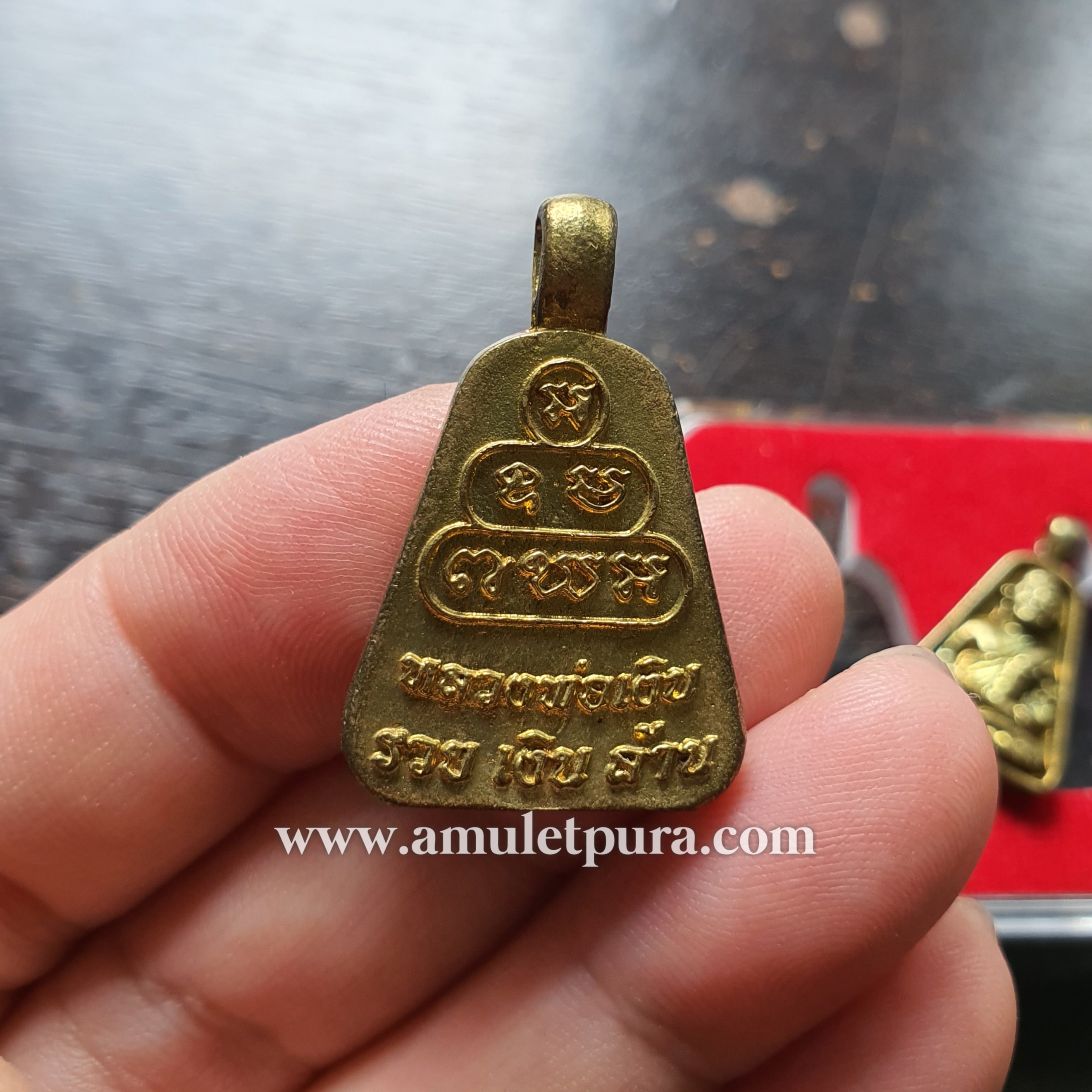 หลวงพ่อเงิน วัดบางคลาน (ชุดเหรียญจอบใหญ่-เล็ก เนื้อทองระฆัง) รุ่นรวยเงินล้าน ปี42 วัดบางคลาน จ.พิจิตร (ตอกโค้ด "เงิน" ที่สังฆาฏิ หมายเลข1456)