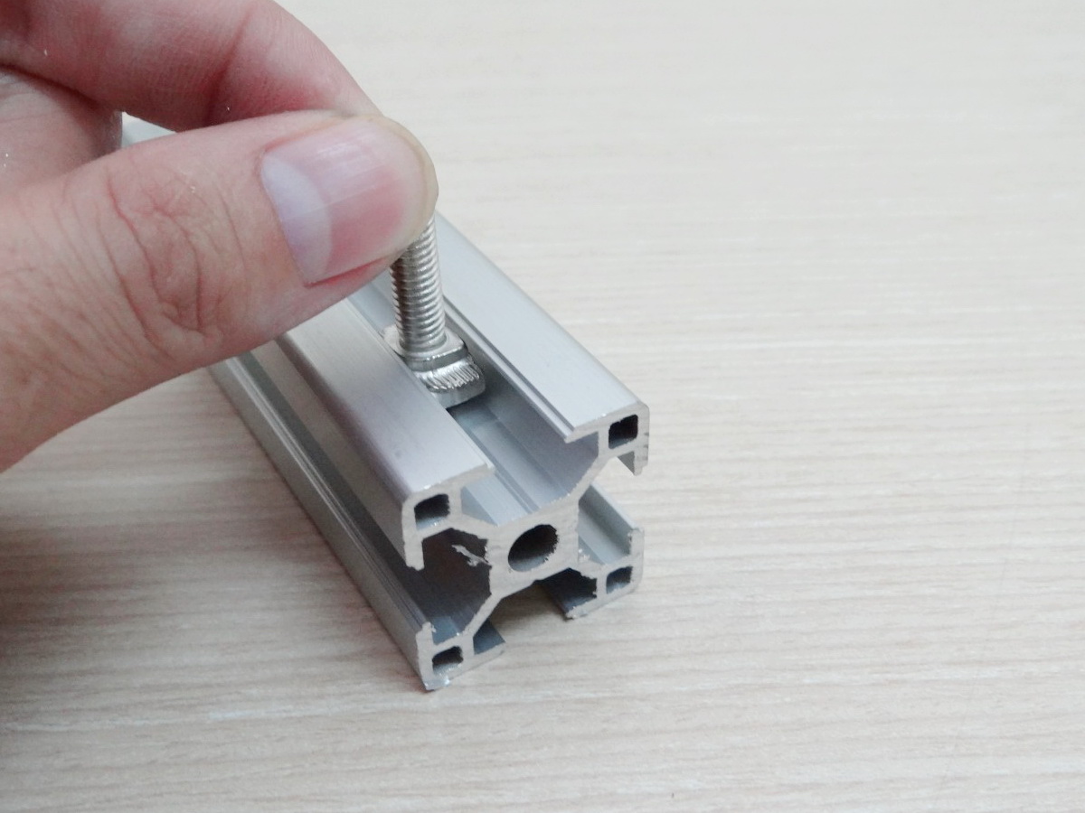 T screw M6x25 (10 ตัว/ชุด) สำหรับ Series 30 Alu Profile