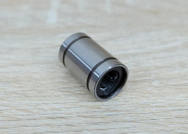 LM8GA Steel Retainer Linear Ball Bearing (Long-Life)