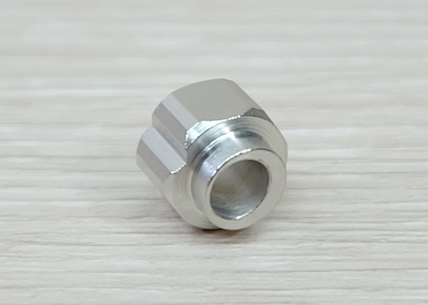 Eccentric column 6 mm V groove - bore 5mm <OD 10mm> (Nickel-plated)