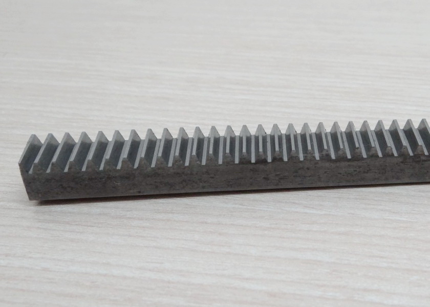 1.0 Mod 10x10x1000mm Gear Rack Precision (straight teeth - เฟืองตรง)