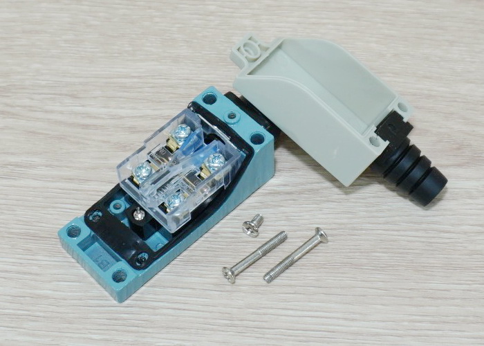 ME(TZ)-8107 Limit Switch AC 250V/6A (Silver Contacts) IP65