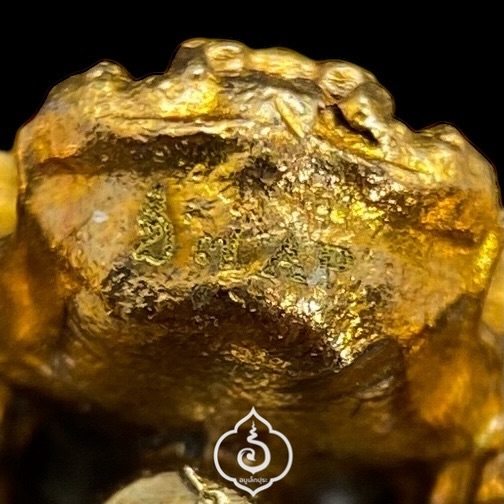 พญาครุฑ รุ่นเศรษฐีเงินไหลมา (พิมพ์เล็ก เนื้อชนวนทองล้นเบ้า สัมฤทธิ์โชค) ปี62 วัดพระมหาธาตุ วรมหาวิหาร จ.นครศรีธรรมราช (มีโค้ด หมายเลข7)