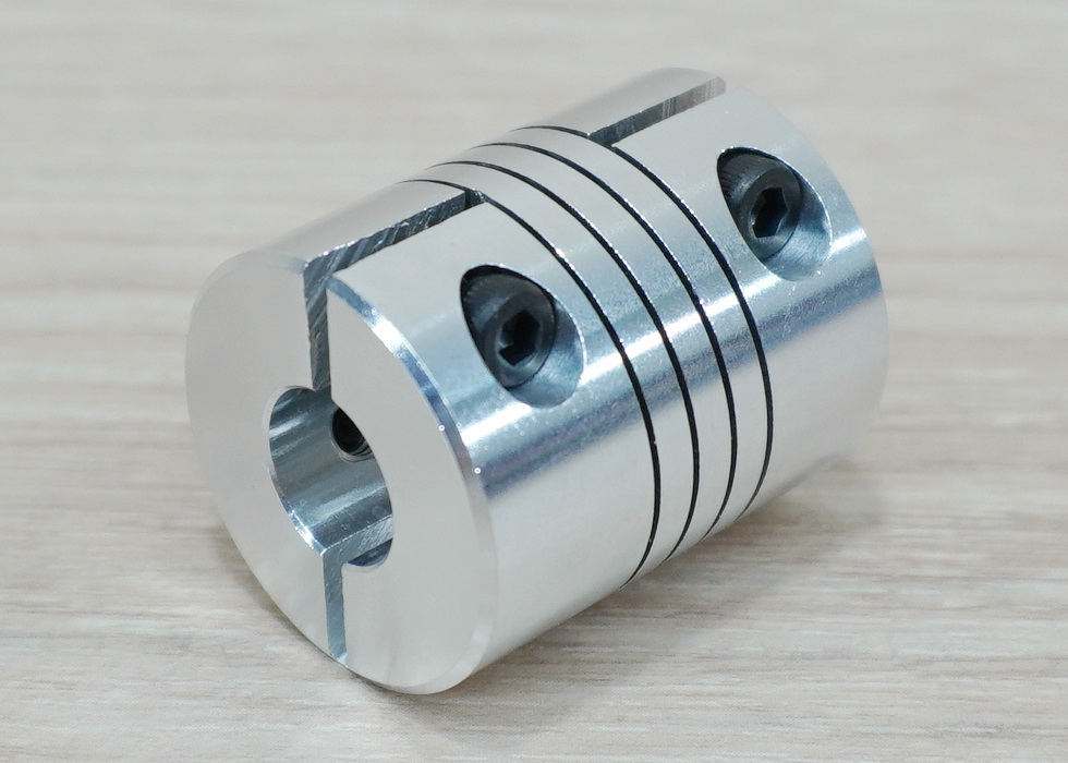 8 x 10 mm RB-Flexible Shaft Coupling D25 L30 mm (Hex Screw)