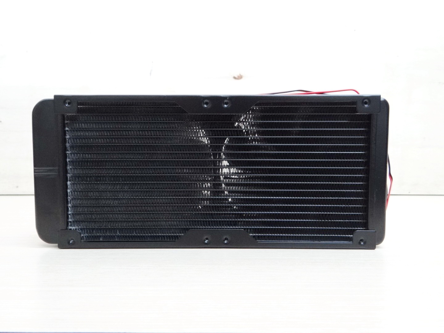 240mm Aluminum Radiator Water Cooling 18 Tube Heat Exchanger หัวเกลียว 1/8BSP (9.5mm) + 2 Fan 12V DC