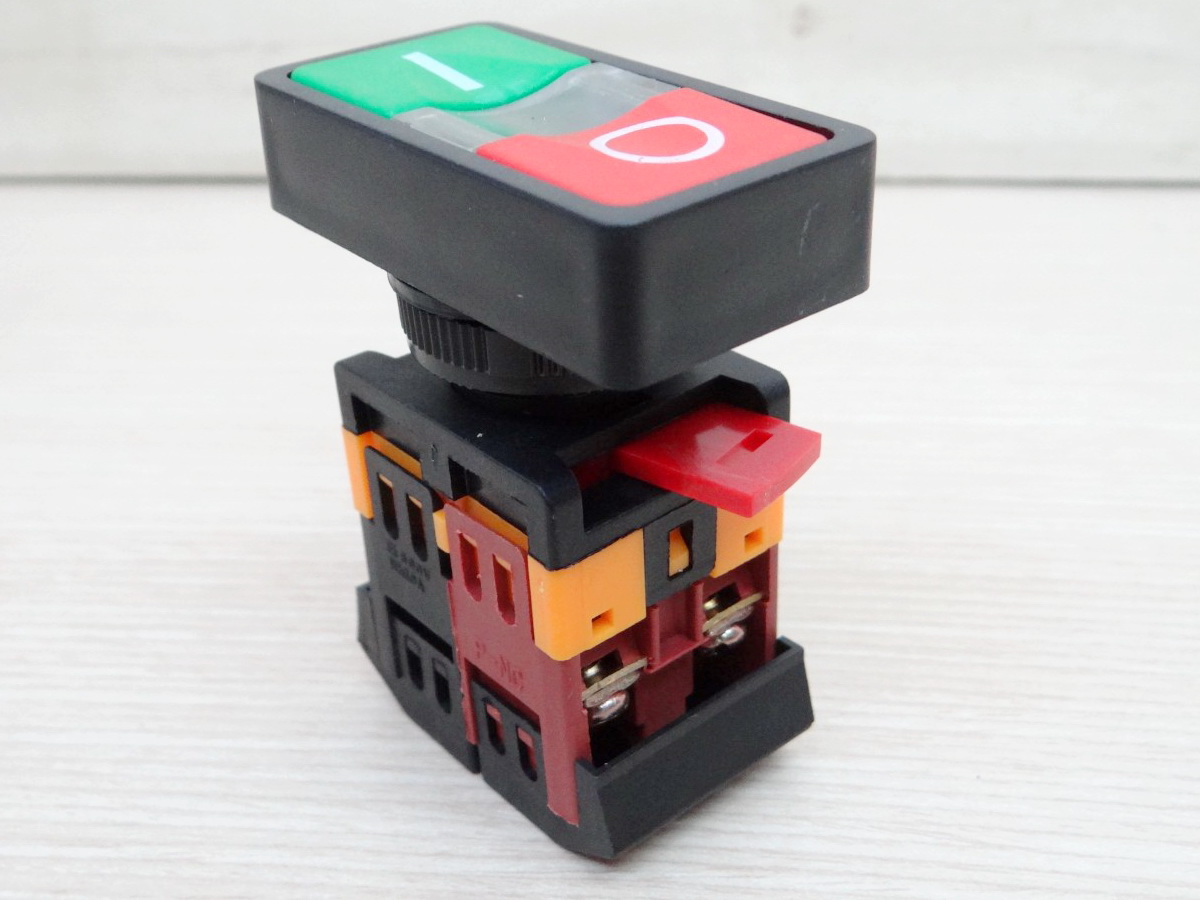 AS-22N Double Pushbuttons Switch With (220V Lamp) 10A/600V Start-stop (กดติด-ปล่อยดับ)