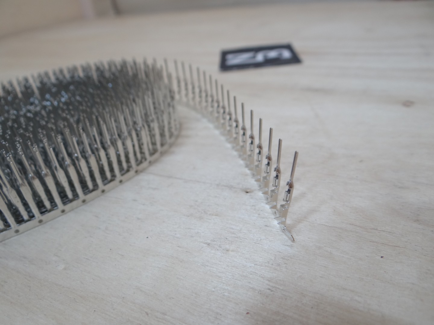 Male Dupont Pin Connector Terminal 2.54 mm (แพ็ค 100 ตัว) ไส้โลหะ