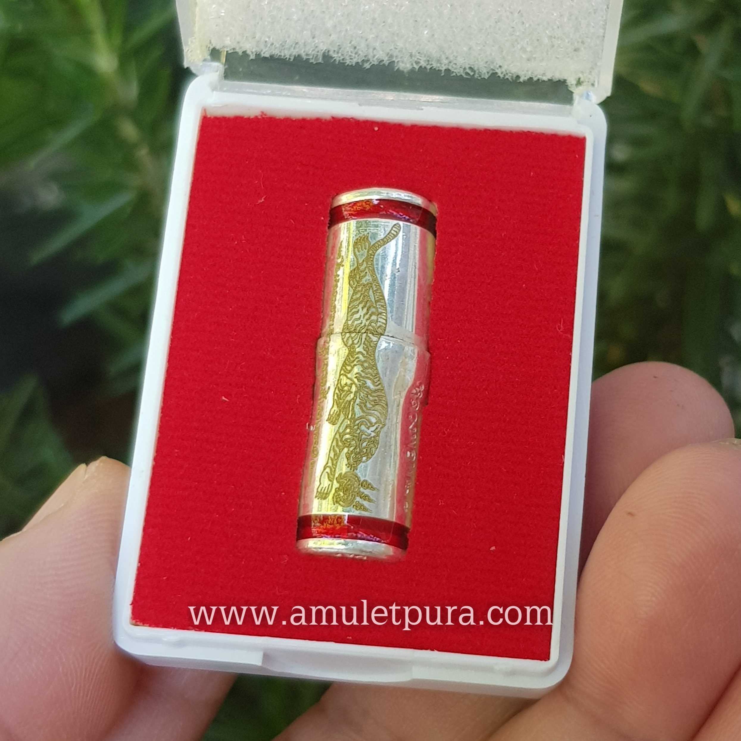 ตะกรุดปลอกลูกปืน(แยกชุดกรรมการ ชุบเงิน ขอบลงยาแดง)รุ่นพยัคฆ์ปราบไพรี รวย 100 ปี ปี64 หลวงพ่อพัฒน์ วัดห้วยด้วน จ.นครสวรรค์ (มีโค้ด หมายเลข 880)