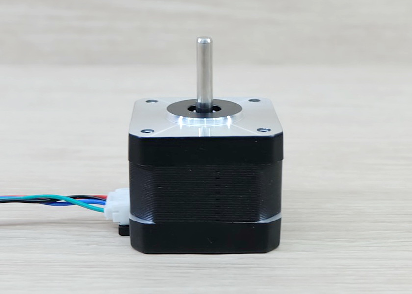 Usongshine - Stepper Motor (Nema17) แรงบิด 29 N.cm 1A (17HS3401S) Black End