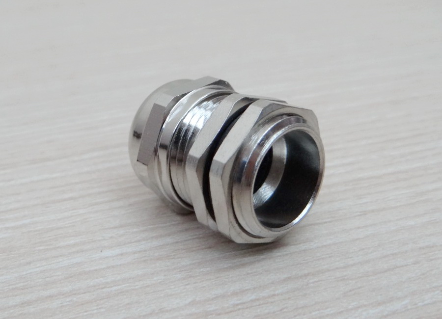 M18x1.5 Waterproof Cable Glands Connector (Nickel Brass Metal)