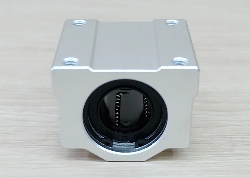SCS20UU Linear Ball Bearing Block 20mm