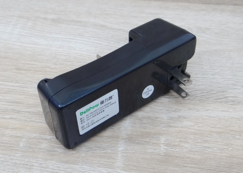 Delipow 5W 18650 DC Battery Power Charger DLP-182