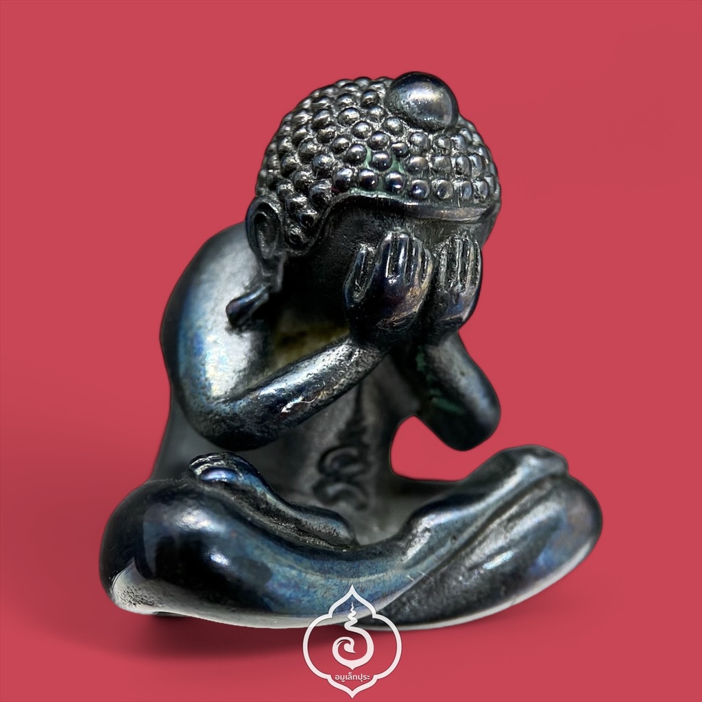 พระปิดตาเจริญลาภ (เนื้อเมฆพัตร) ปี65 หลวงปู่นิ่ม วัดพุทธมงคล จ.สุพรรณบุรี (ใต้ฐานอุดผง มีโค้ด หมายเลข 241)