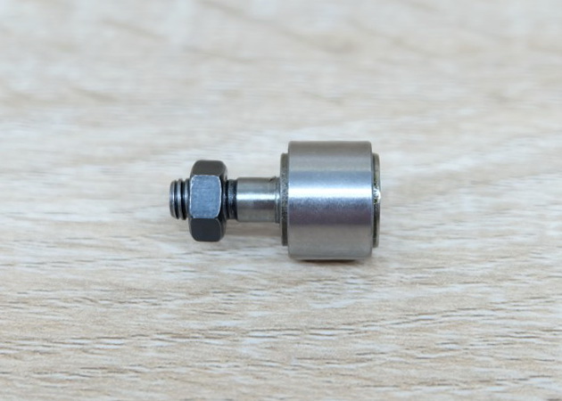 CF5/KR13 Cam Follower Needle Roller Bearing M5X0.8mm