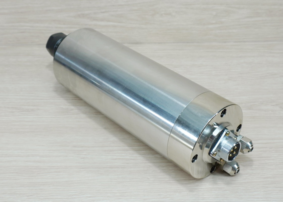 2.2 kw 220V ER20 Water Cooled Spindle Motor (3 Bearing) GDZ80-2.2B Ø80x213 mm