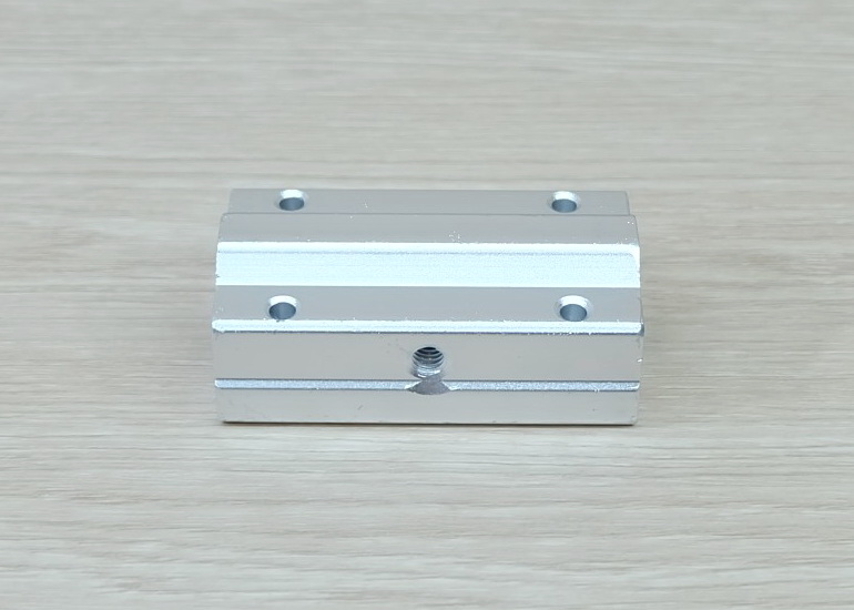 SCS10LUU Linear Ball Bearing Block 10mm