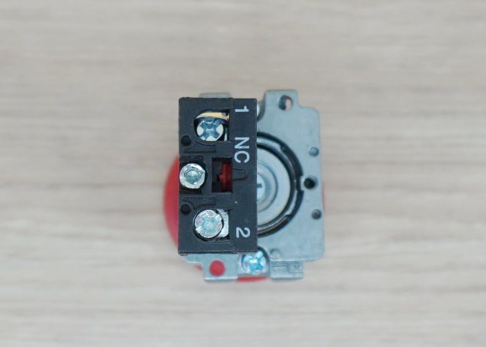 XB2-BS542 (1NC / ZB2-BE102) Contact Twist Emergency Push Button Switch 22mm