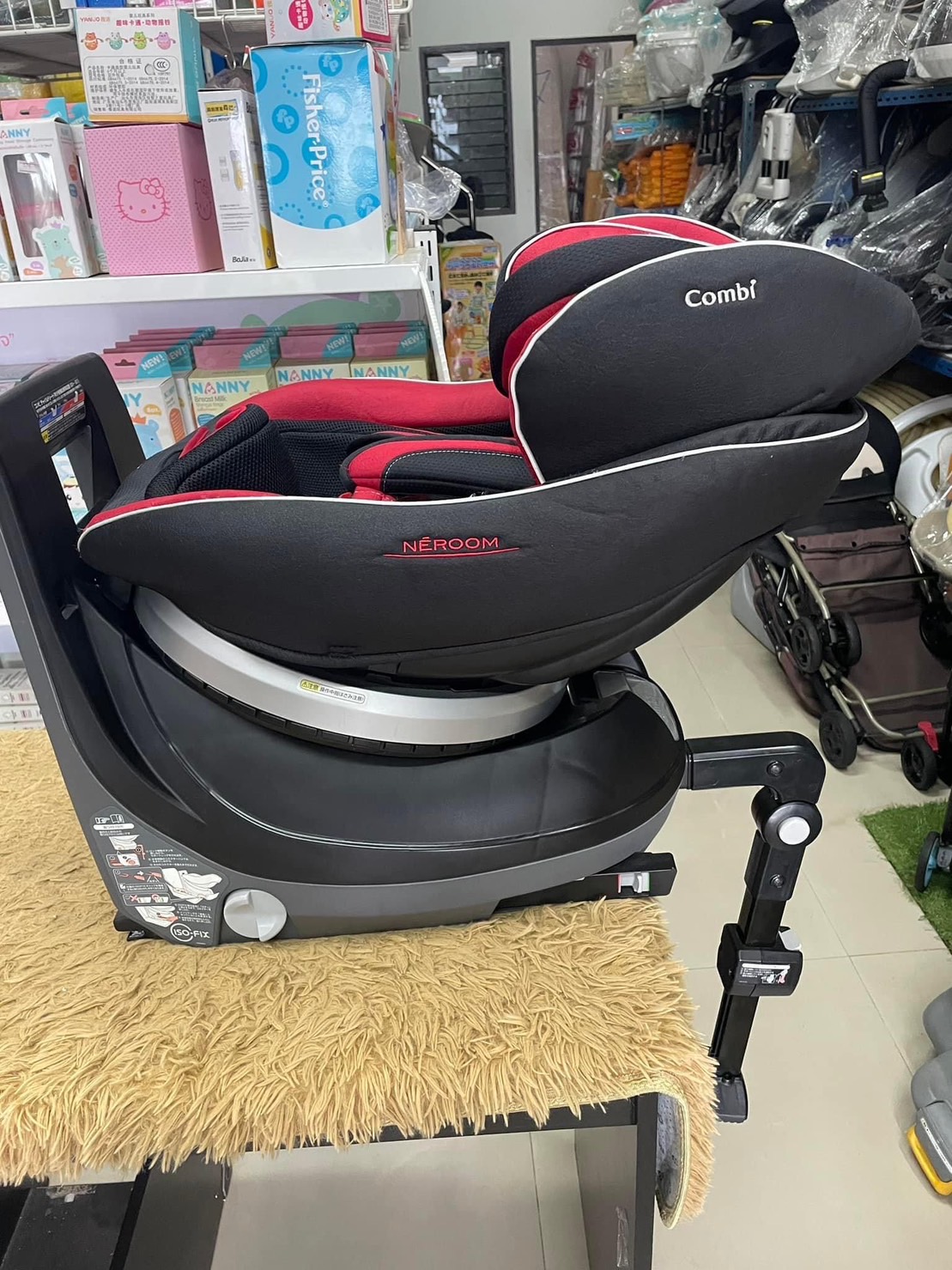 Combi Combi neroom cradling 360 isofix NF-700 สีน้ำแดง สภาพสวย 88%